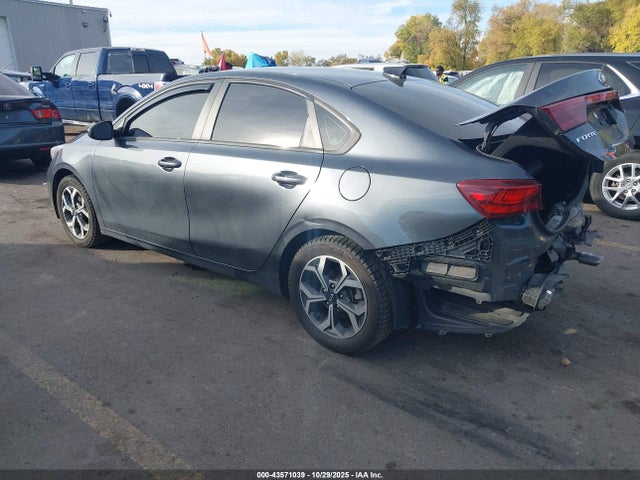 3KPF24AD7LE255589 KIA Forte Lxs
