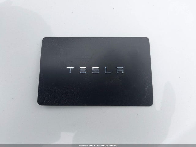 2026 TESLA MODEL Y 7SAYGDED6TA427531 Photo 10