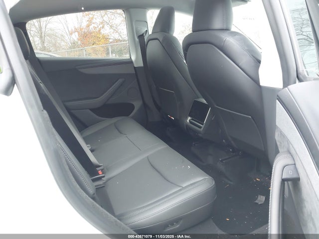2026 TESLA MODEL Y 7SAYGDED6TA427531 Photo 7