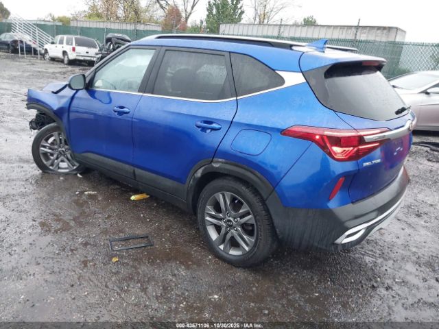 2021 KIA SELTOS KNDEU2AA6M7216641 Photo 2