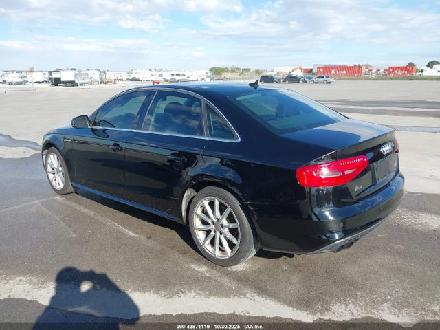 2014 AUDI A4 WAUFFAFL8EN035263 Photo 2