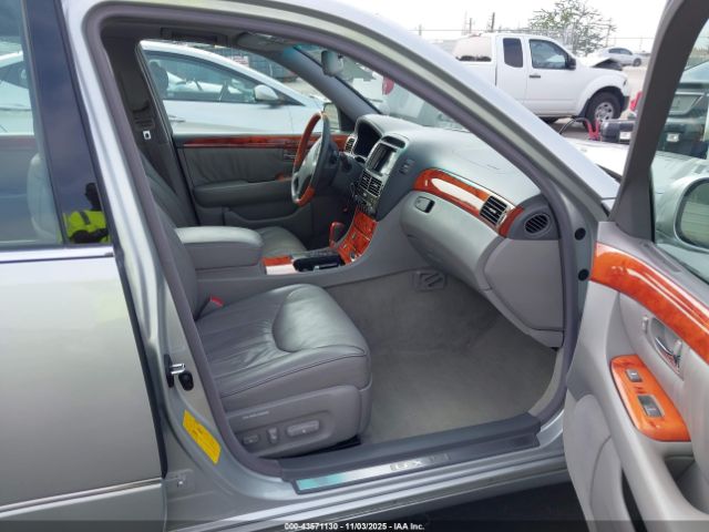2002 LEXUS LS 430 JTHBN30F520056968 Photo 4