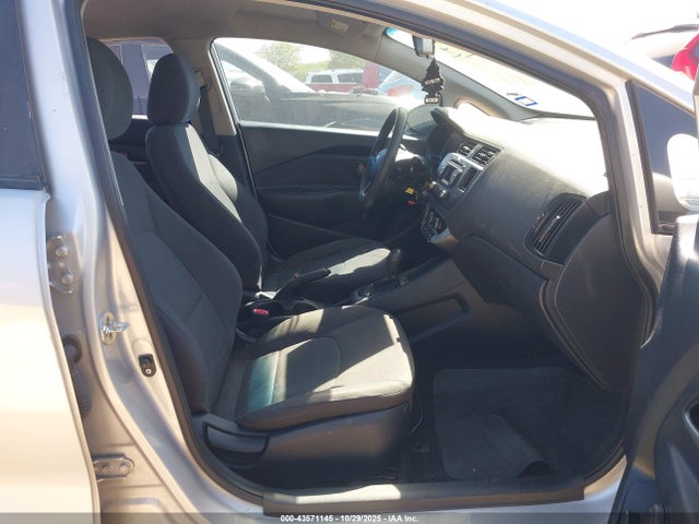 KNADM4A30E6412989 KIA RIO LX