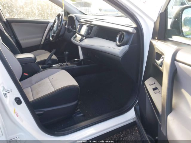 2017 TOYOTA RAV4 HYBRID JTMRJREV7HD112098 Photo 4