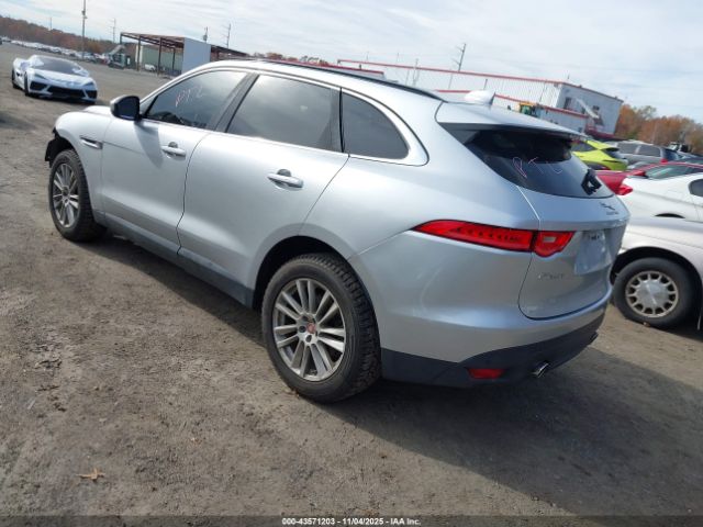 2017 JAGUAR F-PACE SADCK2BV2HA078964 Photo 2