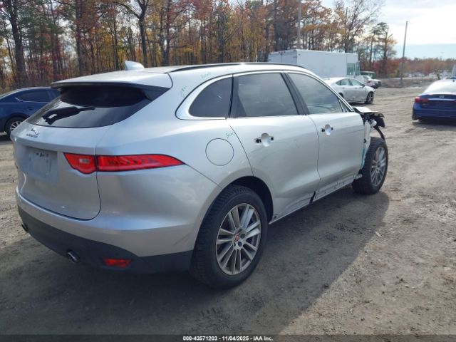 2017 JAGUAR F-PACE SADCK2BV2HA078964 Photo 3