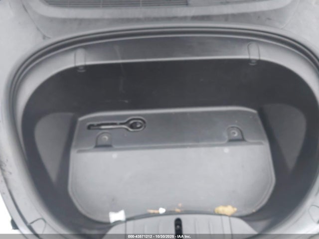 2019 TESLA MODEL 3 5YJ3E1EB0KF493830 Photo 9