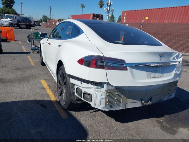2020 TESLA MODEL S 5YJSA1E23LF370211 Photo 2