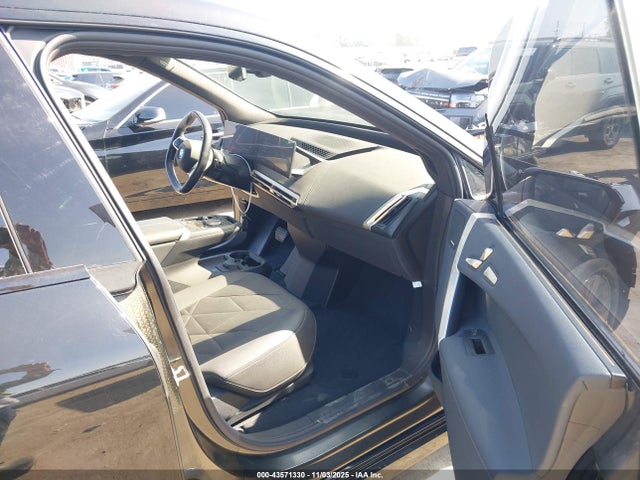 2024 BMW IX WB523CF05RCN46325 Photo 4