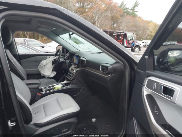 2021 FORD EXPLORER 1FMSK8DH6MGA53912 Photo 4