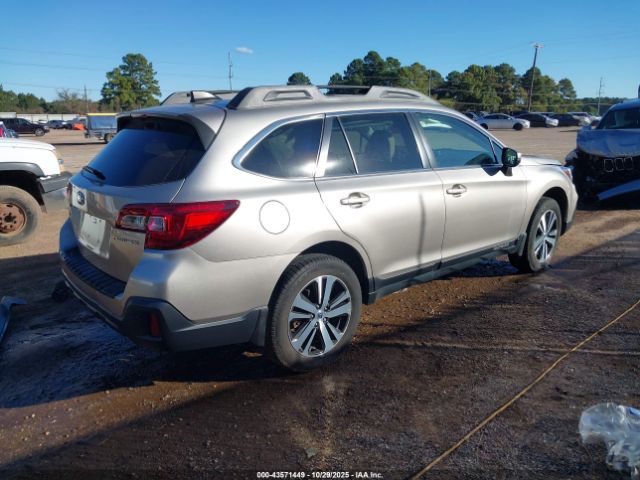2018 SUBARU OUTBACK 4S4BSANCXJ3341008 Photo 3