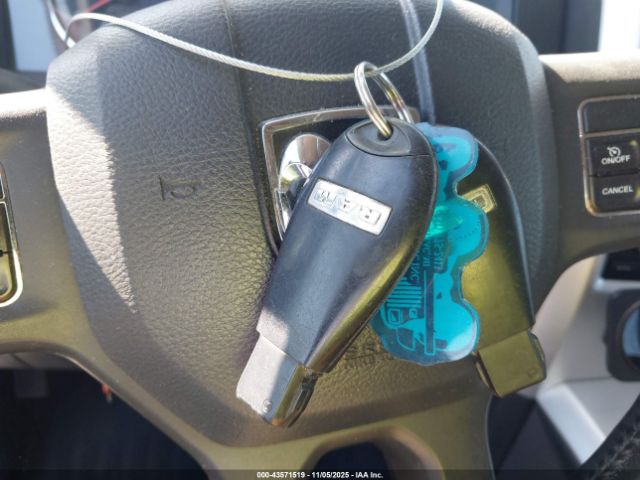 2012 RAM 1500 1C6RD7MTXCS128562 Photo 10