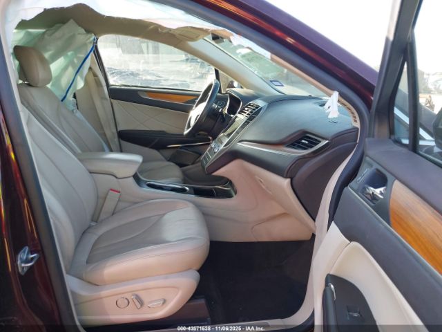 2019 LINCOLN MKC 5LMCJ2C98KUL17626 Photo 4