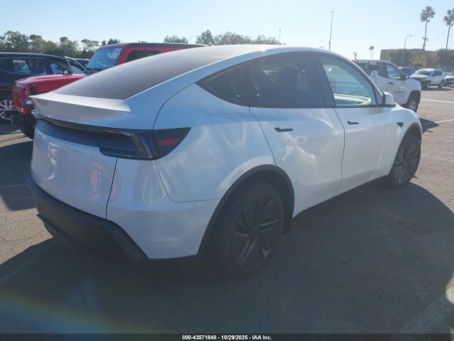 2026 TESLA MODEL Y 7SAYGDED3TF441227 Photo 3
