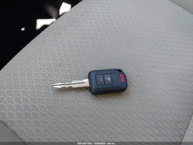 2019 MITSUBISHI OUTLANDER JA4AD2A35KZ053363 Photo 10