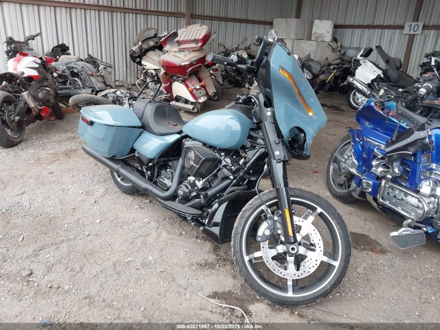 2024 HARLEY-DAVIDSON FLHX 1HD1KB71XRB603692