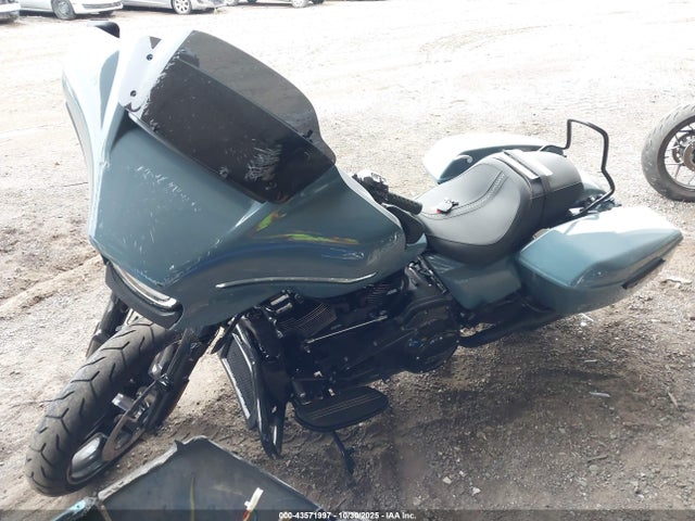 2024 HARLEY-DAVIDSON FLHX 1HD1KB71XRB603692 Photo 1