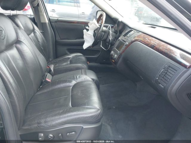 2011 CADILLAC DTS 1G6KH5E6XBU113500 Photo 4