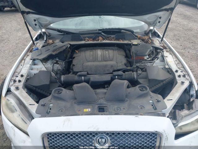 2012 JAGUAR XJ SAJWA2GB9CLV38646 Photo 9