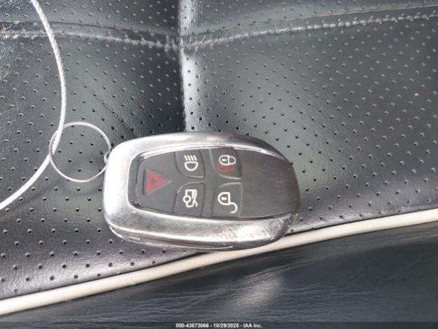 2012 JAGUAR XJ SAJWA2GB9CLV38646 Photo 10