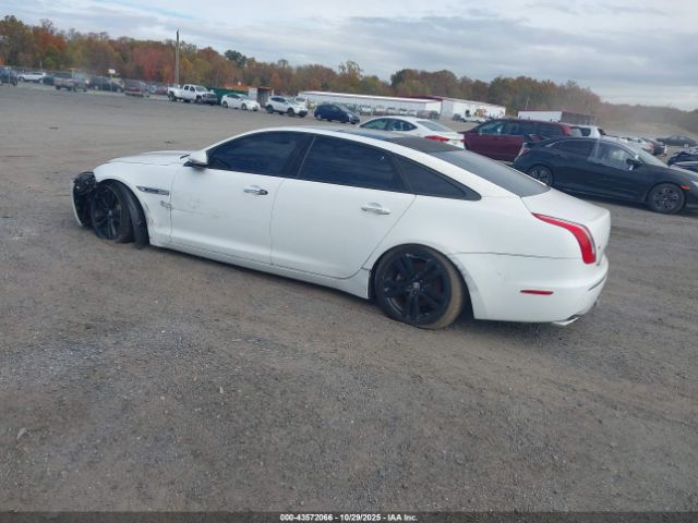 2012 JAGUAR XJ SAJWA2GB9CLV38646 Photo 2