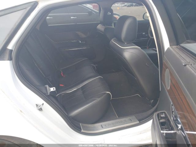 2012 JAGUAR XJ SAJWA2GB9CLV38646 Photo 7