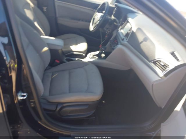 2017 HYUNDAI ELANTRA KMHD84LF8HU381341 Photo 4