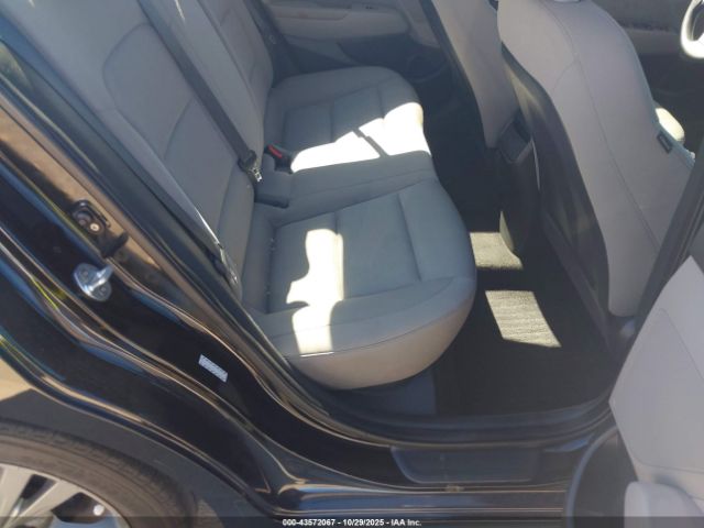 2017 HYUNDAI ELANTRA KMHD84LF8HU381341 Photo 7