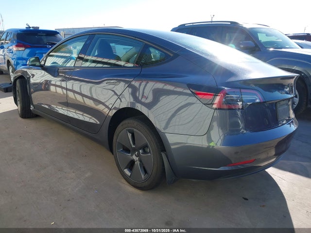 2023 TESLA MODEL 3 5YJ3E1EA9PF701850 Photo 2