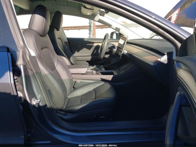 2023 TESLA MODEL 3 5YJ3E1EA9PF701850 Photo 4