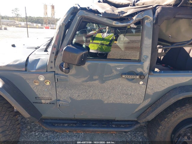 1C4AJWAG9FL553446 Jeep Wrangler Sport