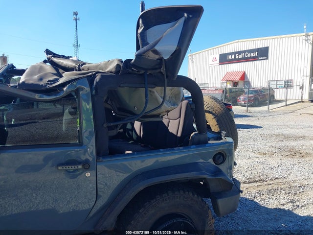 1C4AJWAG9FL553446 Jeep Wrangler Sport