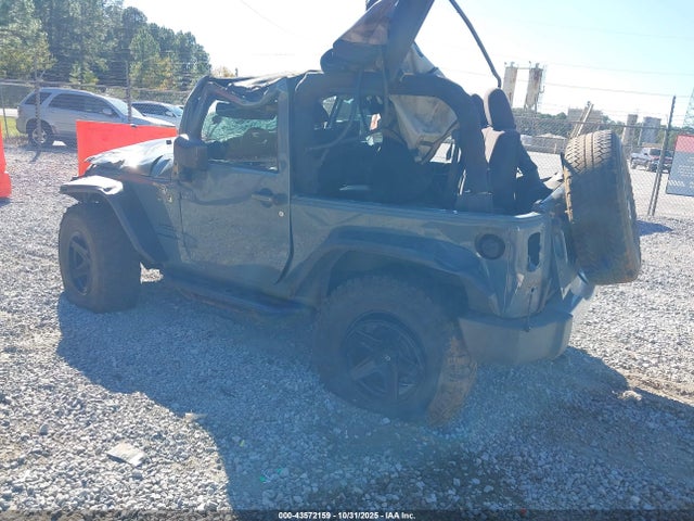 2015 JEEP WRANGLER 1C4AJWAG9FL553446 Photo 2