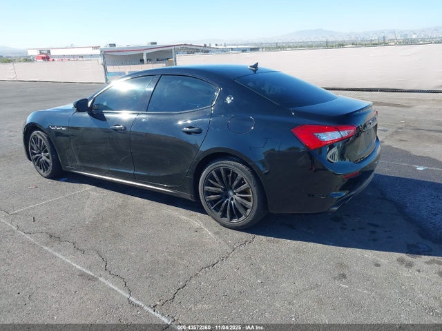 2018 MASERATI GHIBLI ZAM57XSA9J1286664 Photo 2