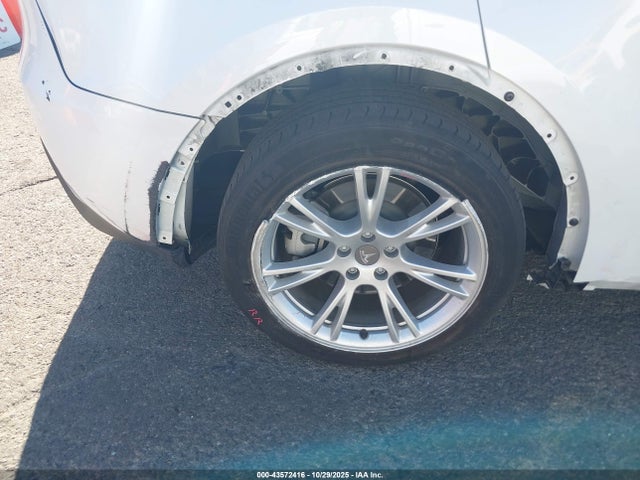 2023 TESLA MODEL Y 7SAYGDEE6PA120052 Photo 5