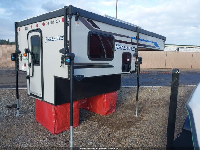 Fontaine Real Lite Ss 1604 Slide On Camper 2024 4X4SRC602RN118875 Image 4