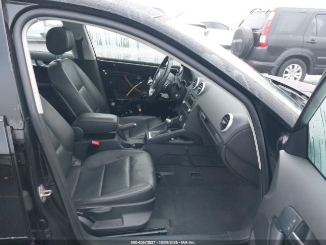 2011 AUDI A3 WAUKJAFM7BA038101 Photo 4