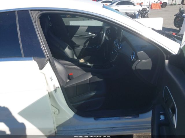 2015 MERCEDES-BENZ CLA 250 WDDSJ4EB1FN210163 Photo 4