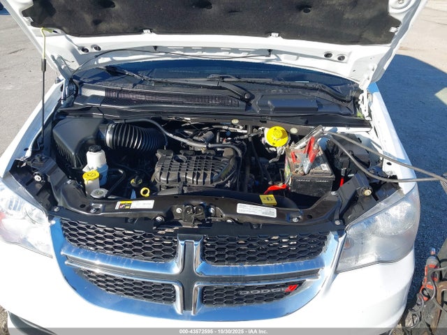 2C4RDGBGXHR855868 Dodge Grand Caravan Se