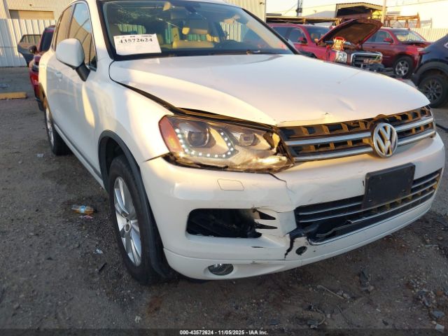 2014 VOLKSWAGEN TOUAREG WVGEF9BP2ED010785 Photo 5