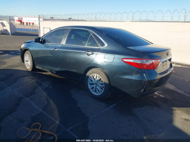 2015 TOYOTA CAMRY 4T1BF1FK8FU085866 Photo 2