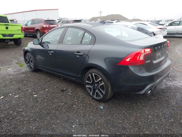 2017 VOLVO S60 YV126MFL5H2430326 Photo 2