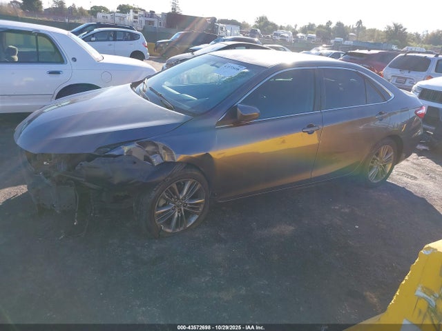 4T1BF1FK1FU889829 Toyota CAMRY SE