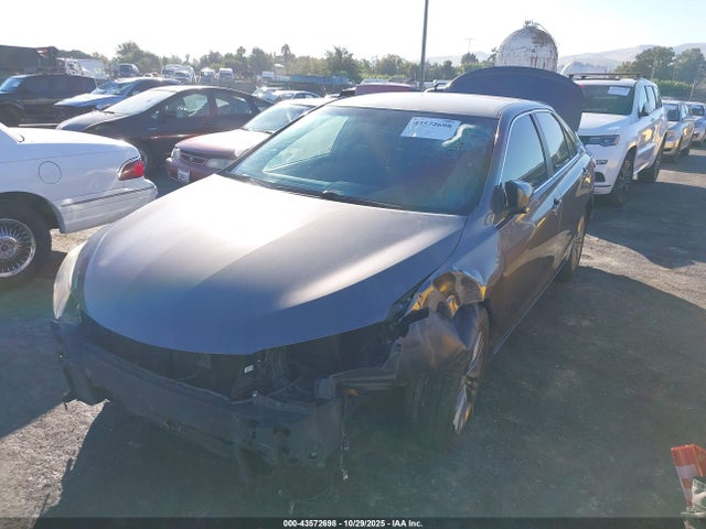 4T1BF1FK1FU889829 Toyota CAMRY SE