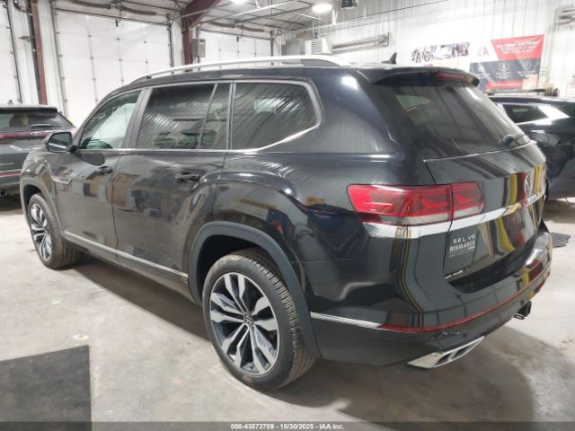2021 VOLKSWAGEN ATLAS 1V2SR2CA2MC591028 Photo 2