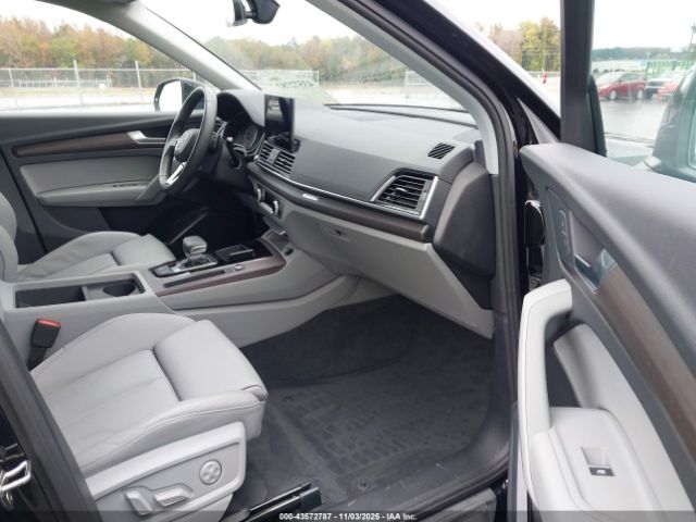 2024 AUDI Q5 WA1GAAFY0R2016435 Photo 4
