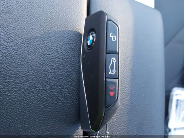 2025 BMW IX WB523CF04SCT34327 Photo 10