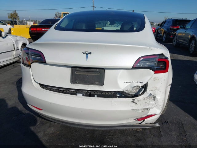 Tesla MODEL 3 2021 5YJ3E1EB8MF050750 Image 16