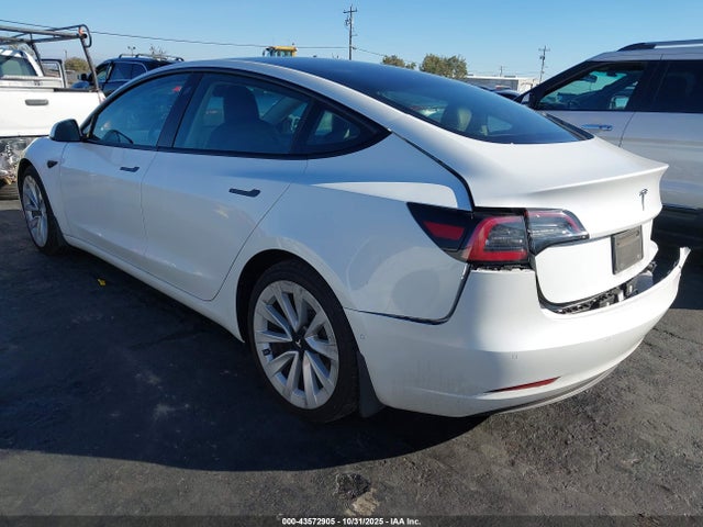 2021 TESLA MODEL 3 5YJ3E1EB8MF050750 Photo 2