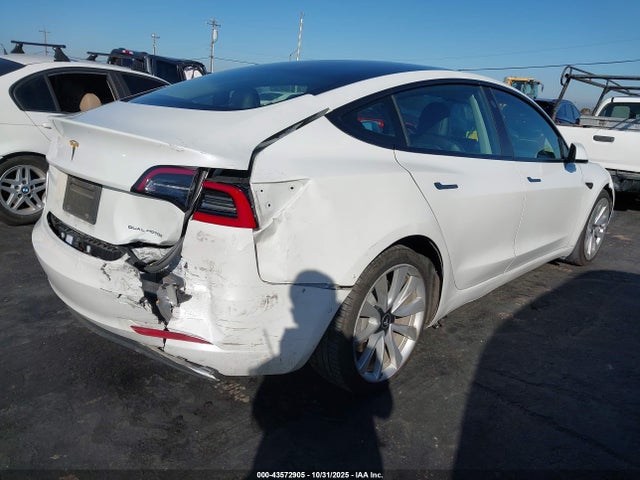 2021 TESLA MODEL 3 5YJ3E1EB8MF050750 Photo 3